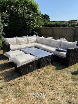 Rattan garden furniture set. Luxury 8 Seater Corner Sofa