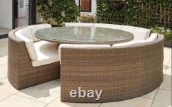 Westminster garden furniture Rattan Excellent Condition